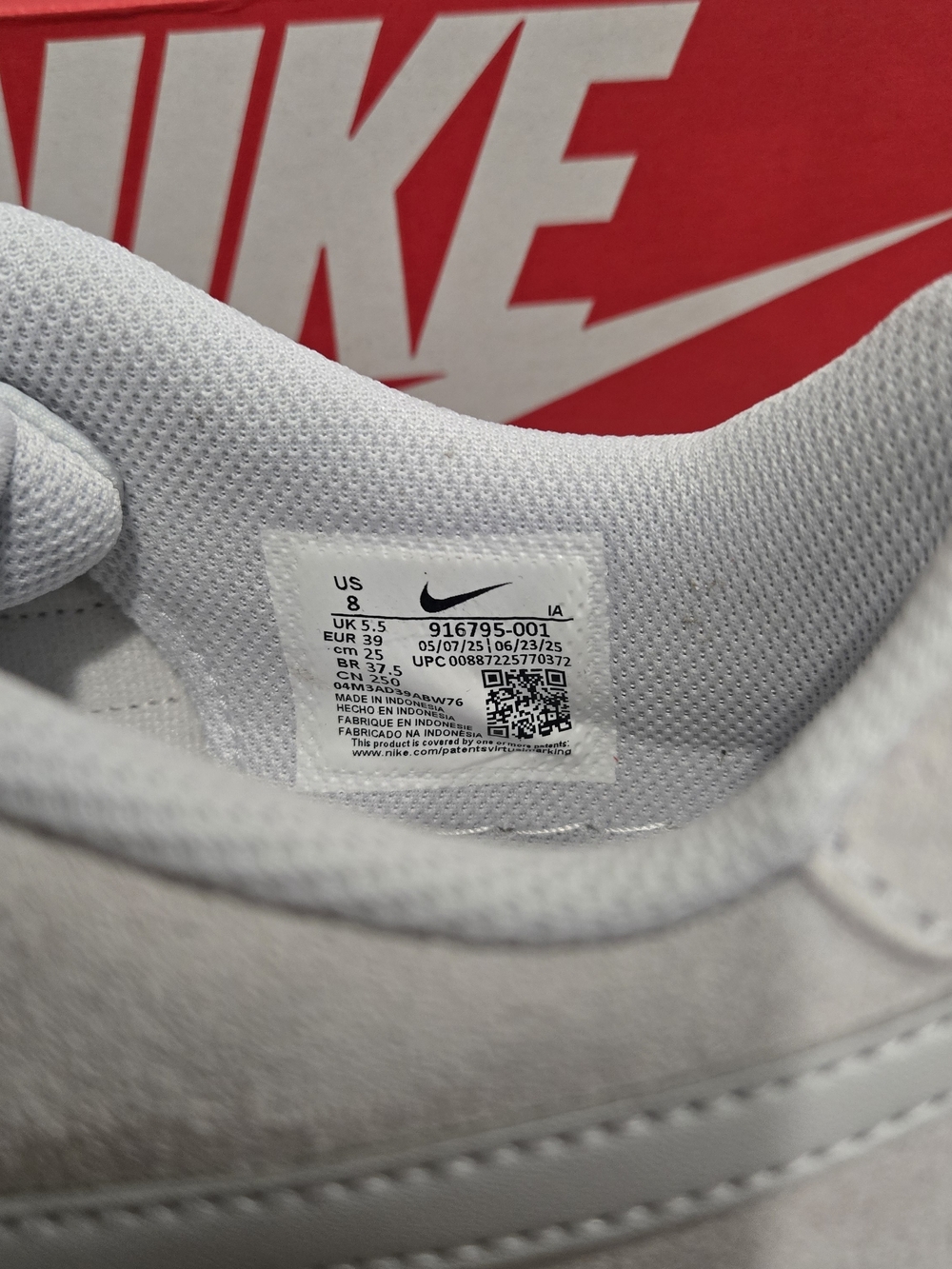 Nike Light Gray Suede Womens 8 Sneakers with Gum Sole - Picture 8 of 9